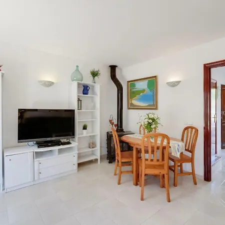 Casa Ginebro Nyaraló