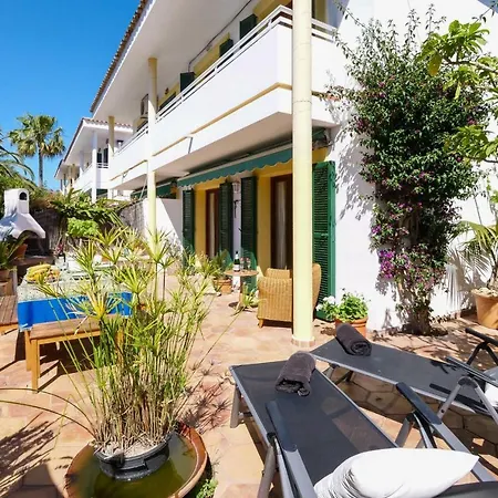 Casa Ginebro Nyaraló