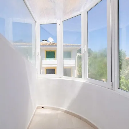 Casa Ginebro 丰德萨卡拉