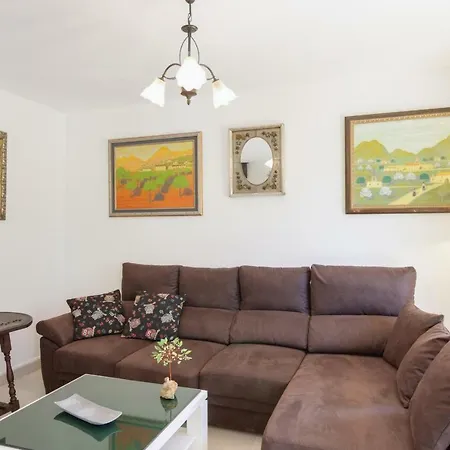 Casa Ginebro 度假居 *
